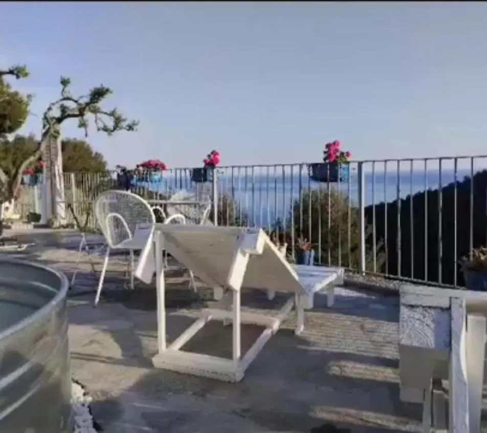 Bed & Breakfast Message In A Bottle Bed And Breakfast Camporosso