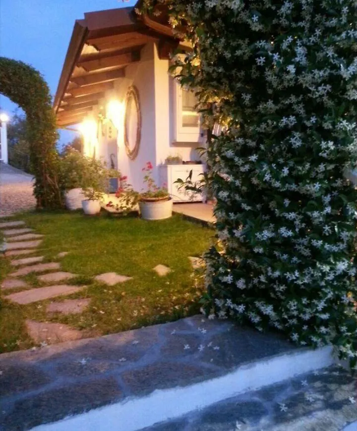 Bed & Breakfast Message In A Bottle Bed And Breakfast Camporosso  Italia